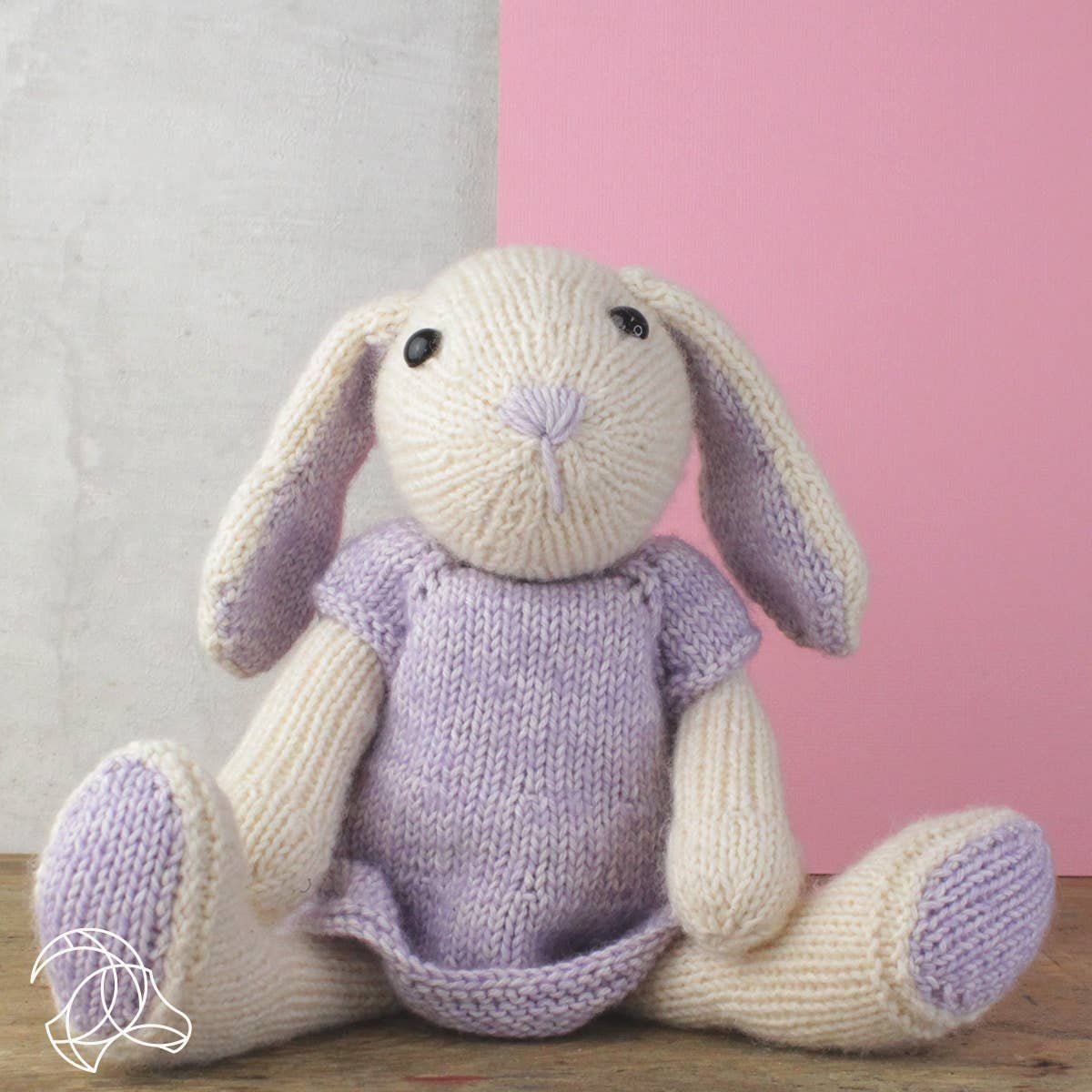 DIY Knitting Kit - Chloe Hare